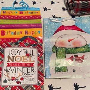 Festive Gift Bags Set